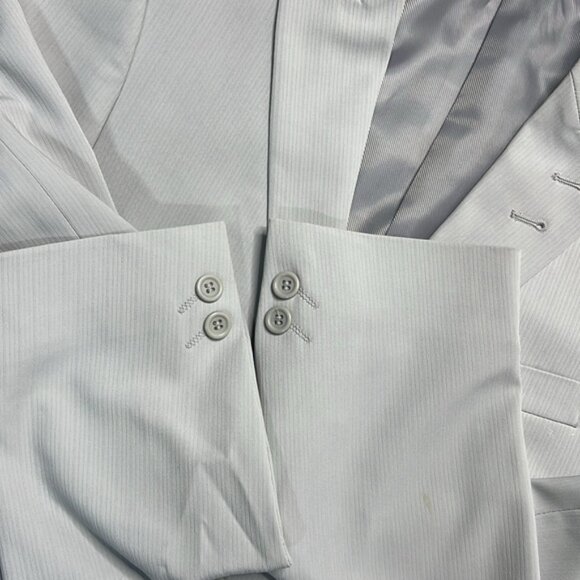 Le Chateau Men's Classic Suit - Picture 11 of 11